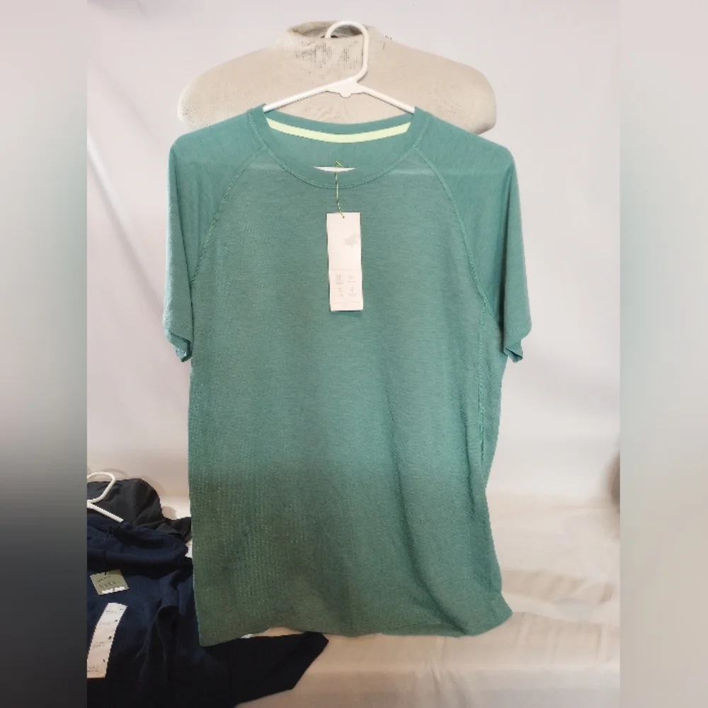 Dri Fit Mens Shirts - Picture 2 of 3